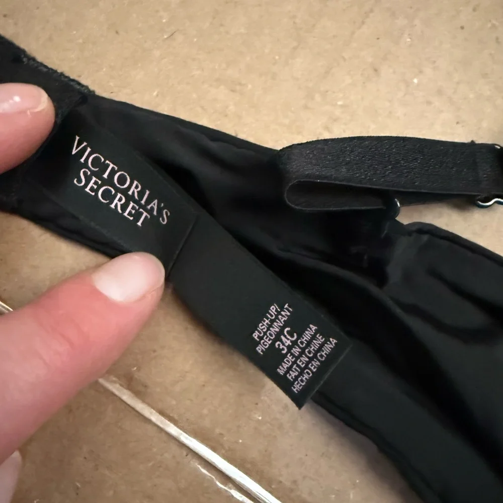Victoria's Secret Push Up Black Bra - Picture 3 of 4